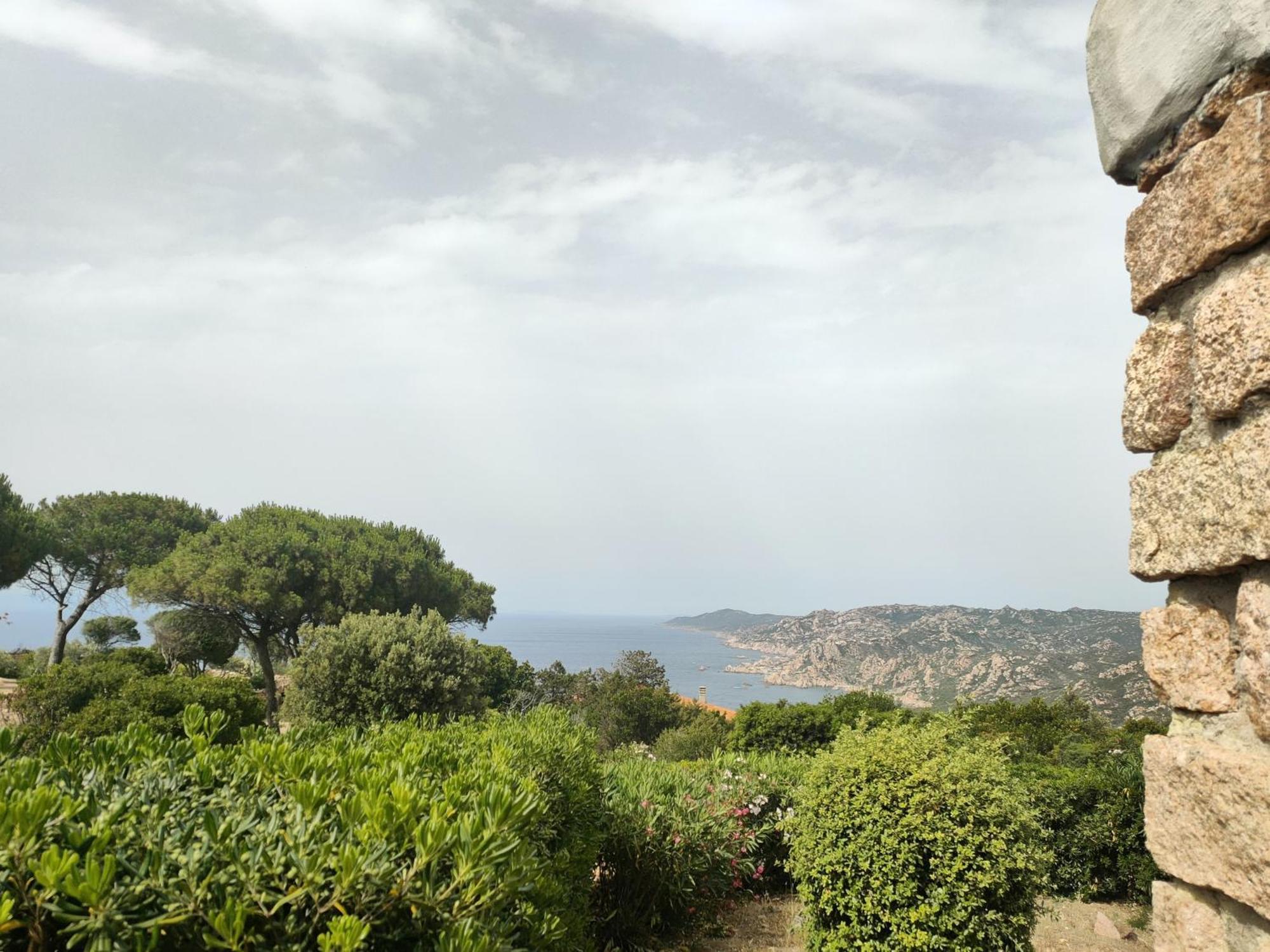 Villa Unica - Appartamenti Alba E Tramonto Isola Rossa Buitenkant foto