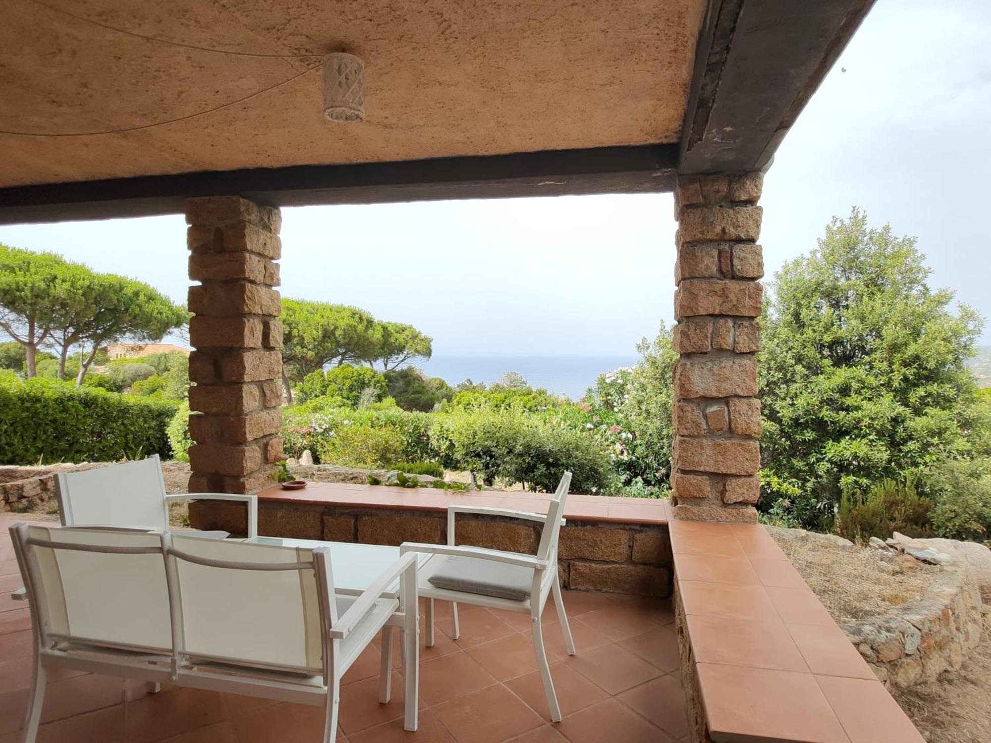 Villa Unica - Appartamenti Alba E Tramonto Isola Rossa Buitenkant foto